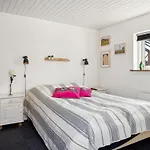 Semesterbostad Deljan - 200m From The Sea By Interhome *